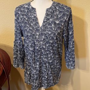 👚 LN Talbots brand women’s 100% cotton long sleeve shirt